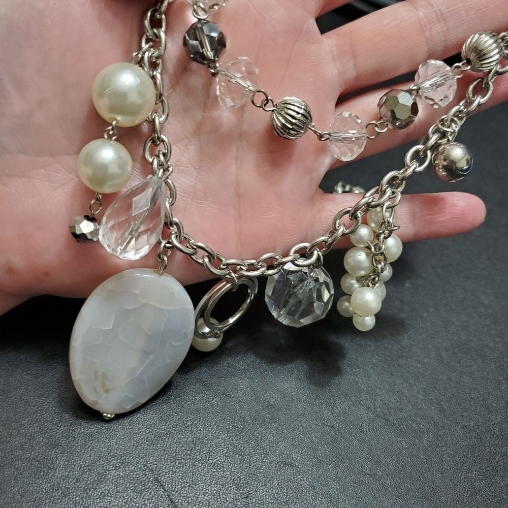 Silver tone layered glass bead necklace 22-24"